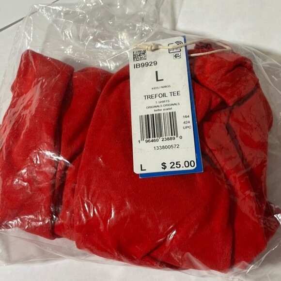 NEW with Tags Adidas Kid's Original Trefoil Tee T-shirt in Better Scarlet Large - Picture 3 of 3